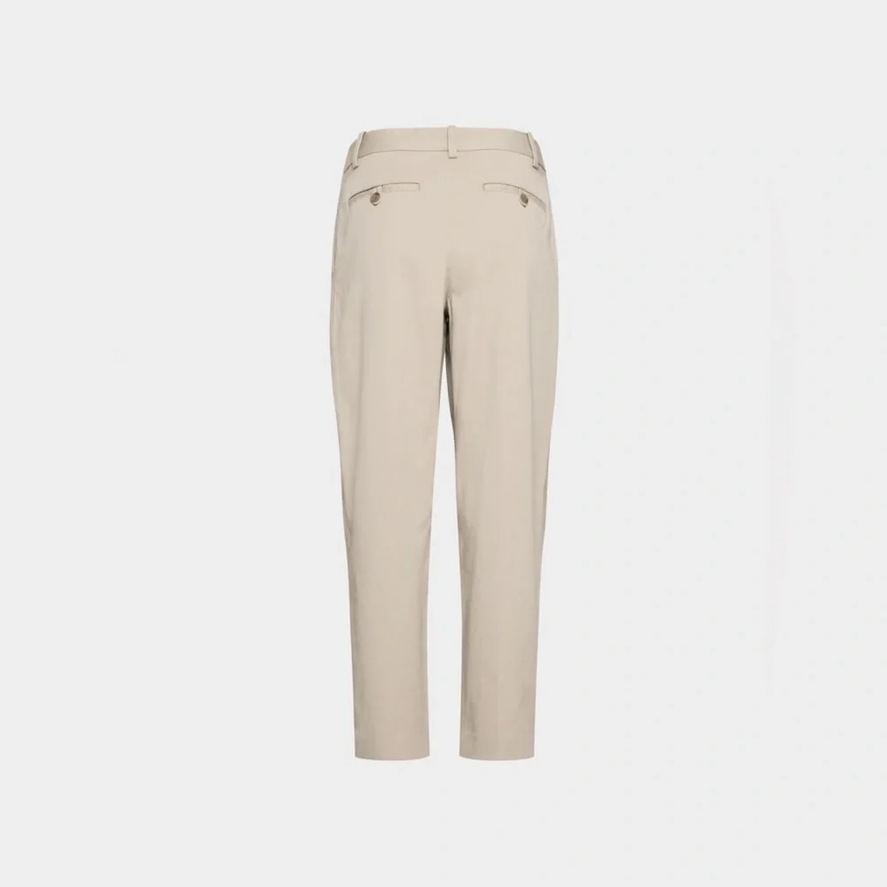 Aritzia Chino Mid-rise Carrot Pant in Beige Tan Washed Tundra Taupe - Picture 7 of 12